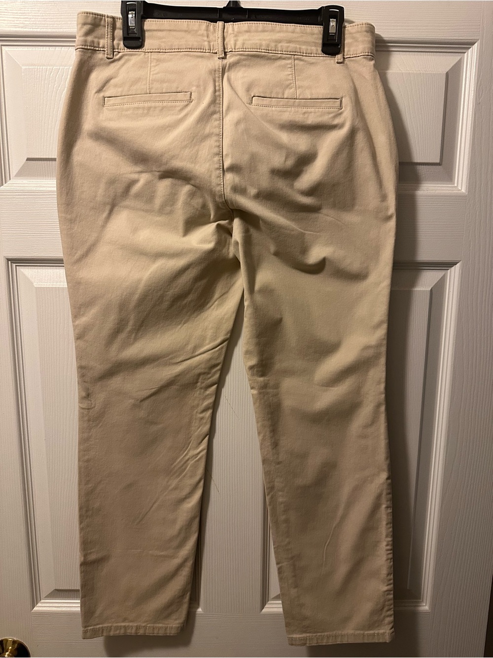 Women’s LOFT Khaki Chino Pants in Light Beige - Size 10